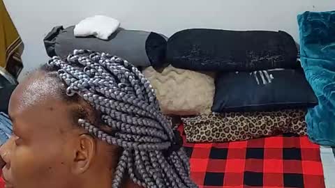 Snapshot of creamyhub chatting on 10/18/25, 08:48 creamyhub online show from 10/18/25, 08:48