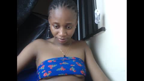 creamyxmuffin online show from 03/05/25, 07:49