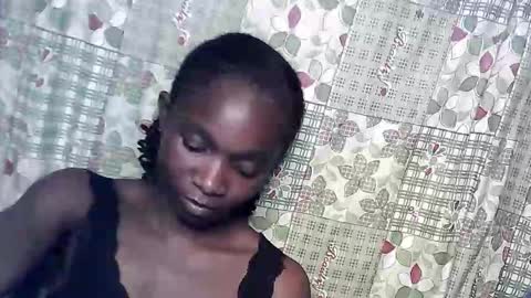 creamyxsugar online show from 10/28/25, 07:05