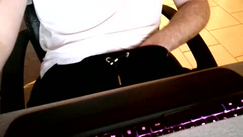 creator8871 online show from 09/29/25, 02:00