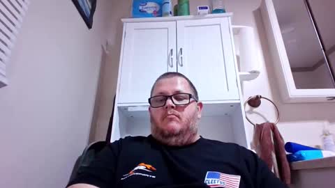 The hopeless romantic online show from 10/13/25, 06:35