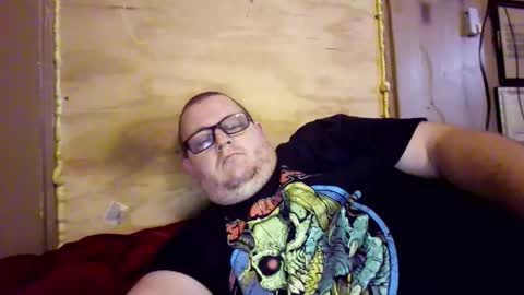 Snapshot of creeeping_death chatting on 11/24/25, 08:41 The hopeless romantic online show from 11/24/25, 08:41