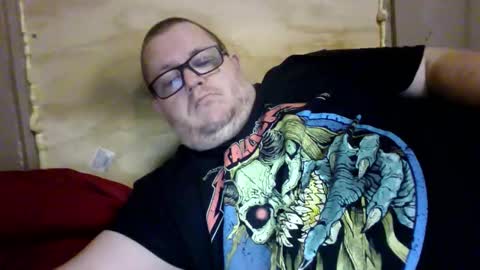 Snapshot of creeeping_death chatting on 11/29/25, 10:02 The hopeless romantic online show from 11/29/25, 10:02