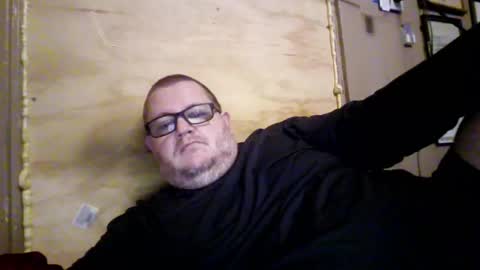 Snapshot of creeeping_death chatting on 12/02/25, 09:10 The hopeless romantic online show from 12/02/25, 09:10