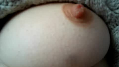 Snapshot of cremina chatting on 09/19/25, 09:43 cremina online show from 09/19/25, 09:43