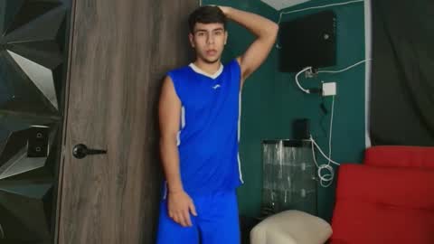 Snapshot of crh58_ chatting on 11/02/25, 07:33 crh58_ online show from 11/02/25, 07:33