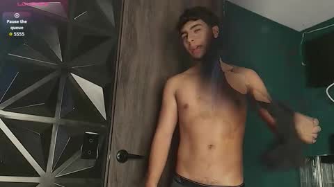 Snapshot of crh58_ chatting on 11/05/25, 11:05 crh58_ online show from 11/05/25, 11:05