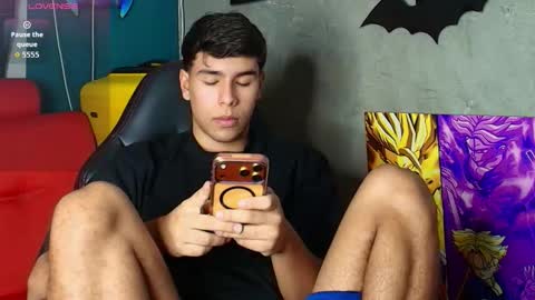 Snapshot of crh58_ chatting on 11/27/25, 12:24 crh58_ online show from 11/27/25, 12:24