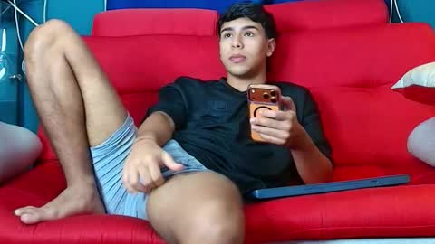 Snapshot of crh58_ chatting on 12/05/25, 01:47 crh58_ online show from 12/05/25, 01:47