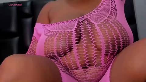 Snapshot of criistal_castro chatting on 02/26/26, 11:42 criistal_castro online show from 02/26/26, 11:42