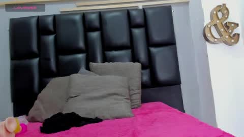 Snapshot of criistal_castro chatting on 04/07/26, 12:16 criistal_castro online show from 04/07/26, 12:16