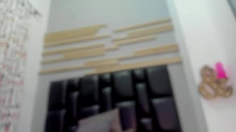Snapshot of criistal_castro chatting on 05/15/26, 12:45 criistal_castro online show from 05/15/26, 12:45