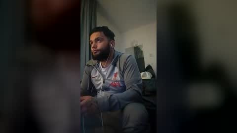 crimikeanu23 online show from 08/01/26, 02:11