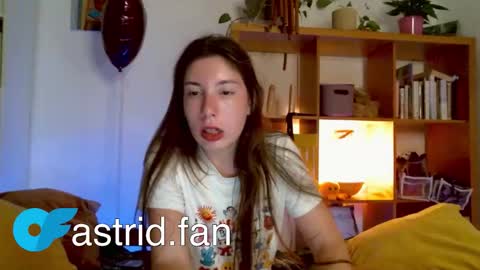 Astrid online show from 09/11/25, 06:30