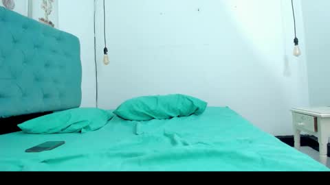 Snapshot of cris_dulce chatting on 11/23/25, 06:52 cris_dulce online show from 11/23/25, 06:52