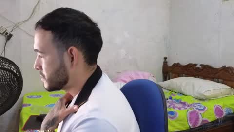 cris_simons online show from 01/03/25, 04:33