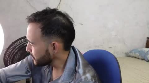 cris_simons online show from 01/10/25, 03:18