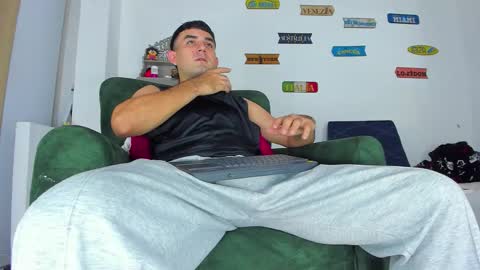 cristian online show from 11/07/25, 02:33