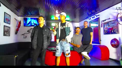 crismens online show from 11/30/25, 08:02