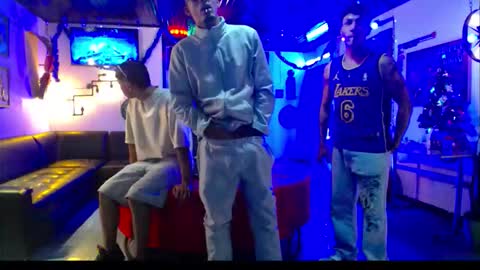 crismens online show from 12/14/25, 08:02