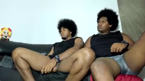 yereimis y jaider  online show from 05/23/26, 06:23