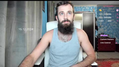 Snapshot of crissstud chatting on 12/15/24, 07:10 Criss online show from 12/15/24, 07:10