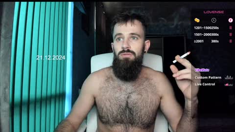 Snapshot of crissstud chatting on 12/21/24, 02:04 Criss online show from 12/21/24, 02:04