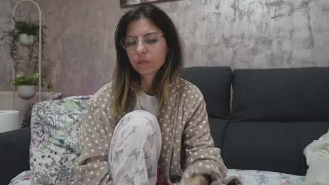 crissy_love online show from 12/09/24, 08:55