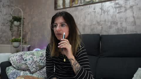 crissy_love online show from 12/11/24, 09:41