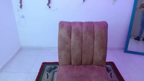 Snapshot of cristal1609 chatting on 10/27/25, 01:15 cristal1609 online show from 10/27/25, 01:15