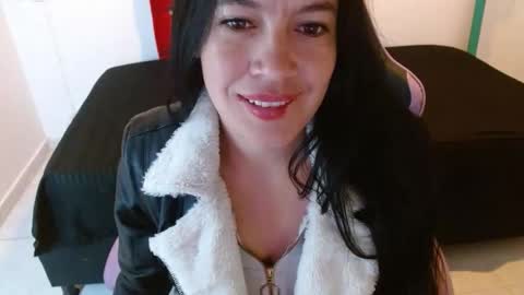 Snapshot of cristal541658 chatting on 01/06/26, 12:42 cristal541658 online show from 01/06/26, 12:42