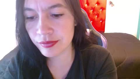 Snapshot of cristal541658 chatting on 01/07/26, 01:02 cristal541658 online show from 01/07/26, 01:02