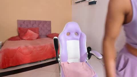 Cristal online show from 11/24/25, 10:48