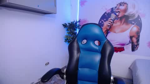 Milena online show from 01/11/25, 07:49