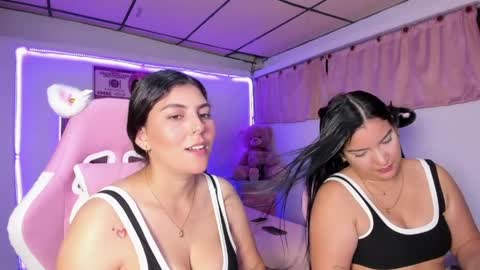 cristal_smith20 online show from 04/03/26, 01:36