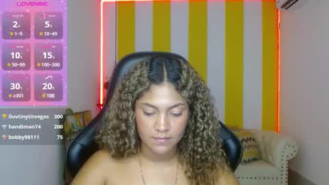 Snapshot of cristal_war chatting on 12/14/24, 03:51 Cristal online show from 12/14/24, 03:51