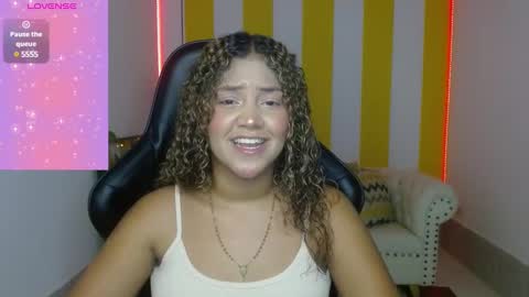 Snapshot of cristal_war chatting on 12/16/24, 11:28 Cristal online show from 12/16/24, 11:28
