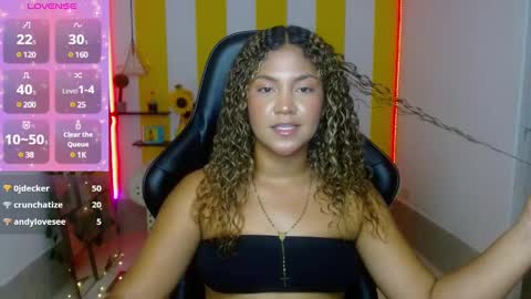 Snapshot of cristal_war chatting on 12/19/24, 02:23 Cristal online show from 12/19/24, 02:23