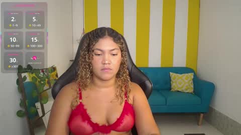 Snapshot of cristal_war chatting on 09/17/25, 11:39 Cristal online show from 09/17/25, 11:39