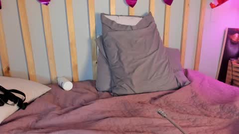 Cristal Cute  online show from 02/17/25, 03:53