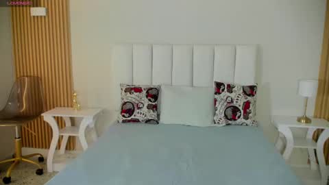 cristale69 online show from 09/30/25, 10:26