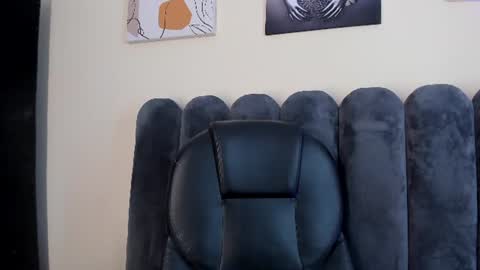 cristalfoxy_ online show from 06/11/26, 02:53