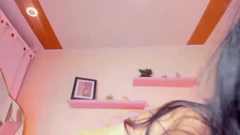 Cristal online show from 11/23/25, 03:39