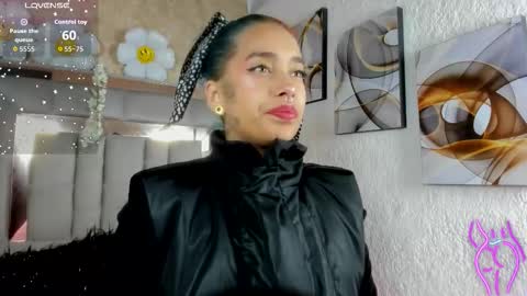   online show from 11/14/25, 01:54