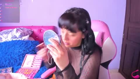 Snapshot of cristaln07 chatting on 11/18/25, 12:20 Natis online show from 11/18/25, 12:20