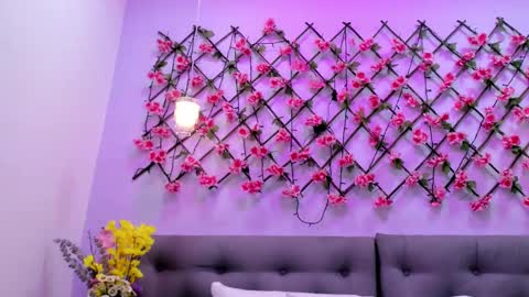 cristalshay online show from 09/10/25, 11:54