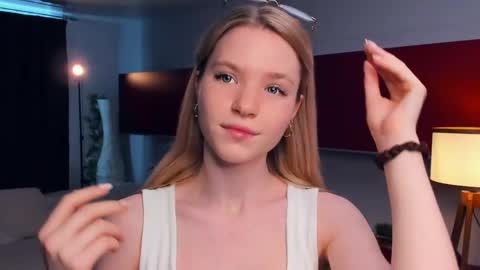Cristas online show from 05/22/26, 10:54