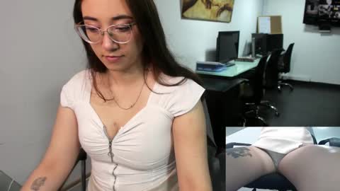 you can call me your sweettie assistant   online show from 02/04/25, 11:27