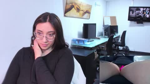 you can call me your sweettie assistant   online show from 02/07/25, 02:26