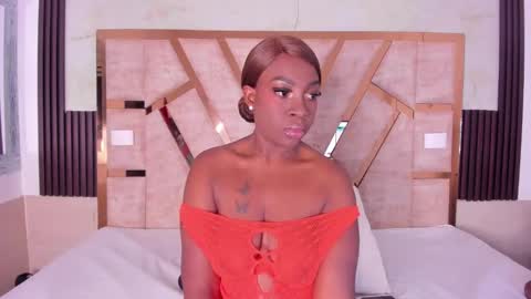 Snapshot of cristhinbrown chatting on 09/13/25, 07:02 cristin  online show from 09/13/25, 07:02